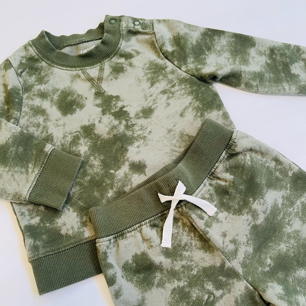 Carter’s Infant Set